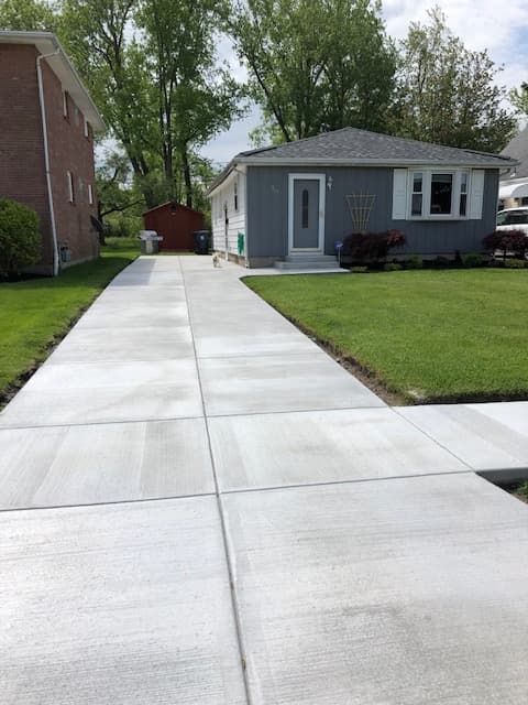 Residential Concrete Driveway